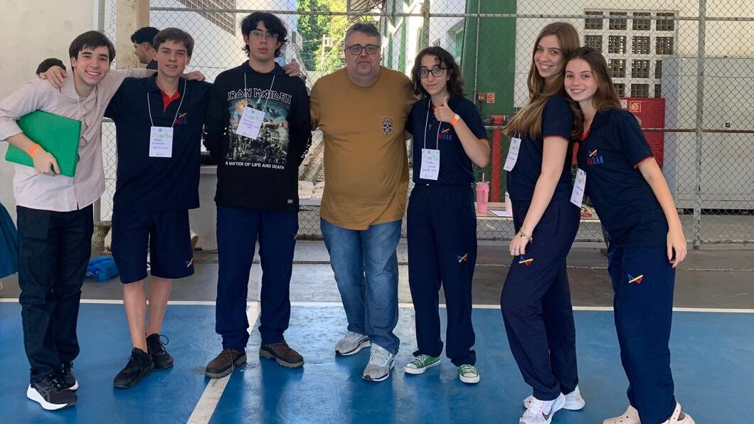 Estudantes do MADAN vivem experiência de diplomatas em simulação internacional